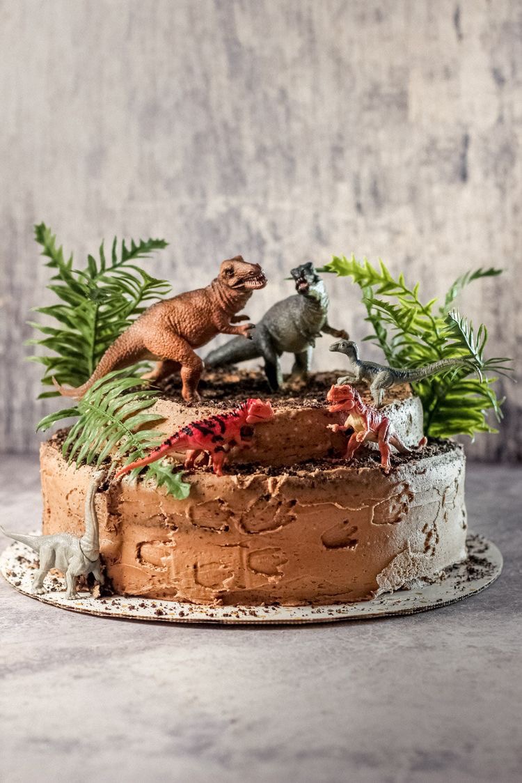Dino-Mite Birthday Cakes: Easy Dinosaur Cake Decorating&nbsp;Ideas